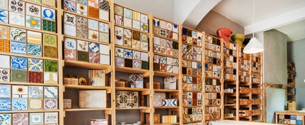 Cortiço&amp;Netos mosaicos con 20 años de historia, abre un vintage stock store en Lisboa